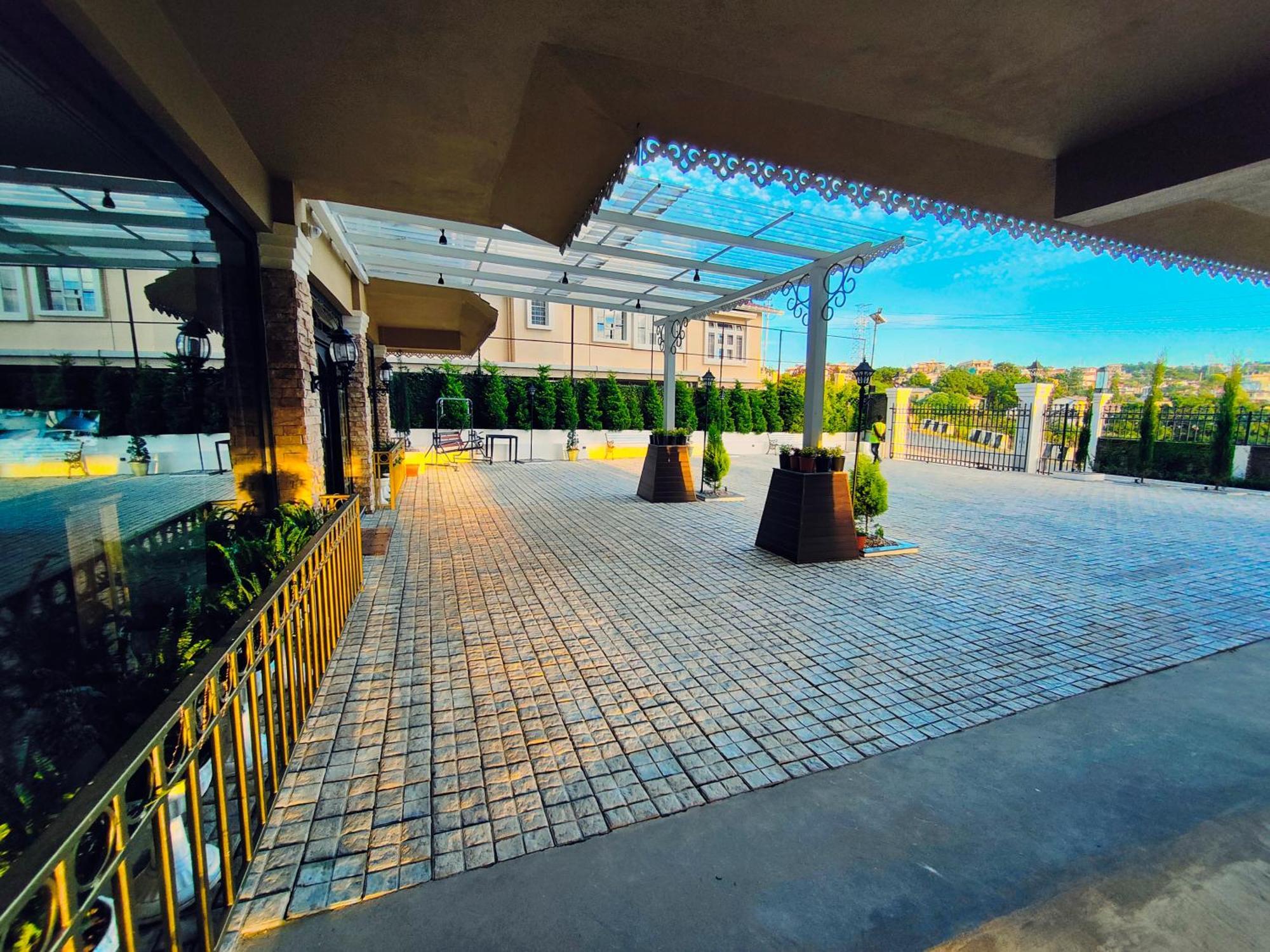 Hotel Acropolis Shillong Kültér fotó