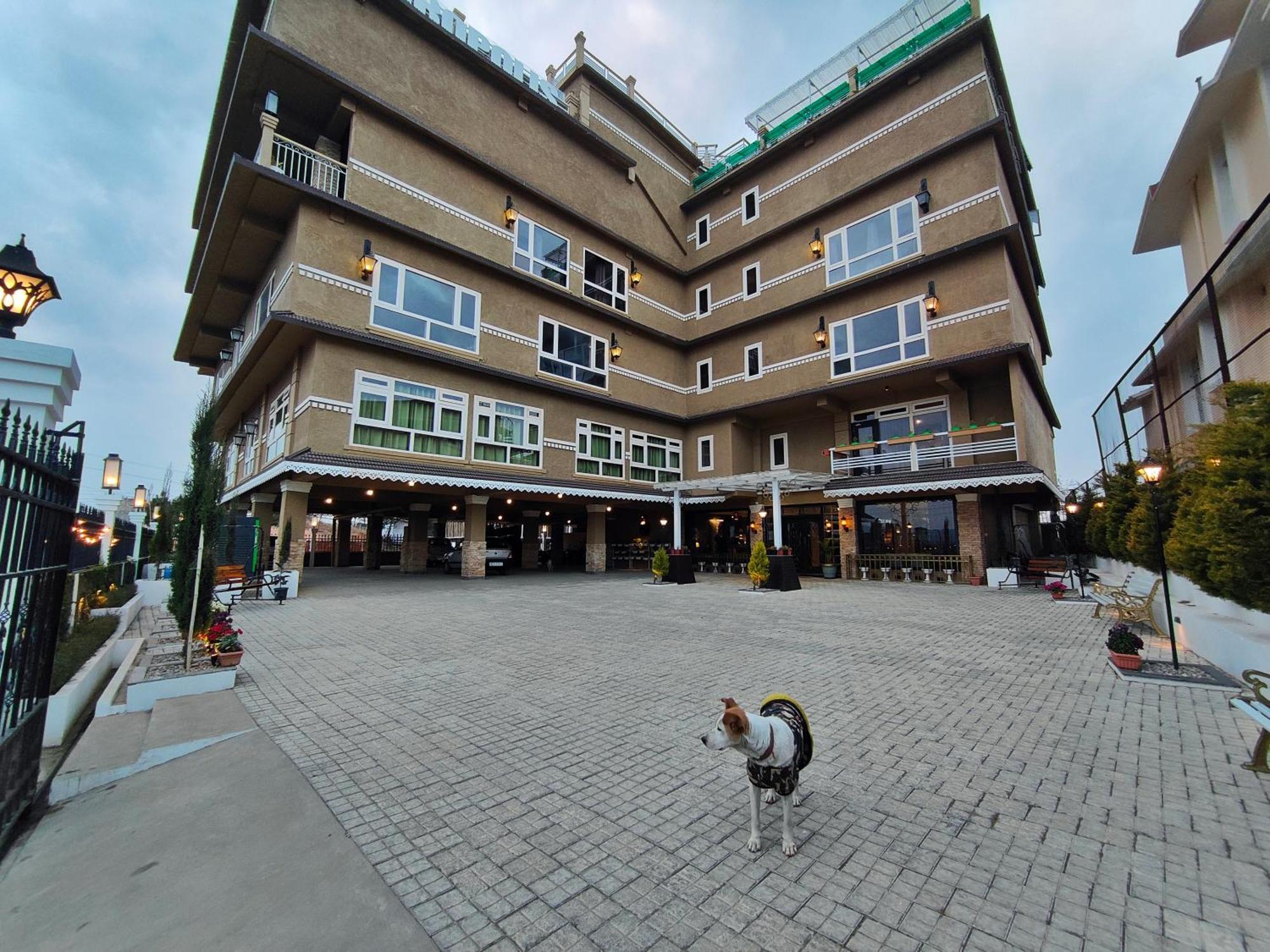 Hotel Acropolis Shillong Kültér fotó